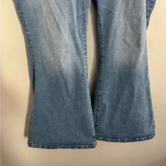 Torrid Blue Flare Wide Leg Jeans with Stretch - Picture 3 of 10